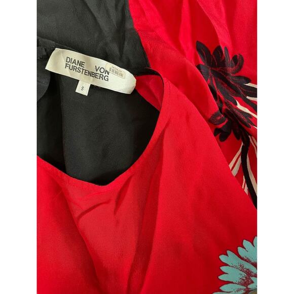 Women Diane Von Furstenberg Red Floral Silk Blouse Small - Picture 3 of 5
